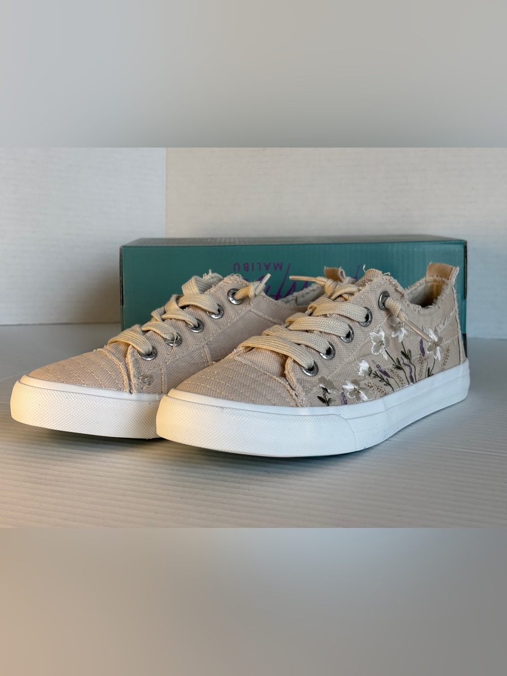 Women’s Casual Embroidered Beige Canvas Sneakers - Low Top Lace-Up